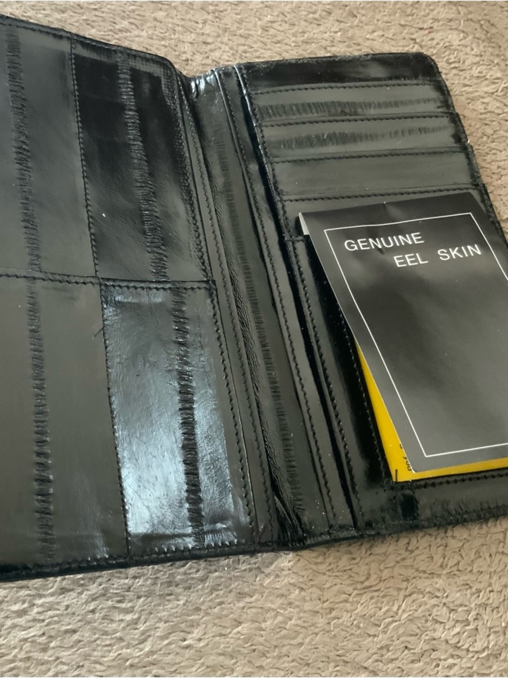 BRAND NEW Genuine Eel Skin Black Men's Wallet